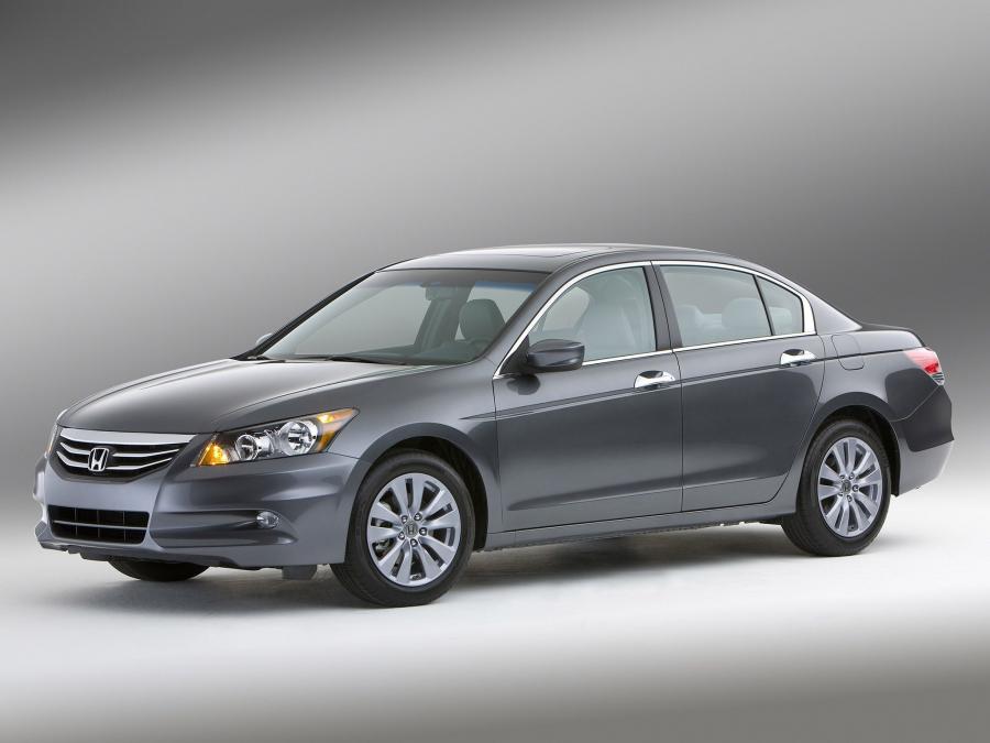  Honda Accord Sedan 2010 года  (US) (фото 9 из 10)